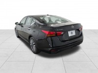 Used 2024 Nissan Altima 2.5 SV