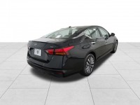 Used 2024 Nissan Altima 2.5 SV