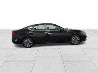 Used 2024 Nissan Altima 2.5 SV