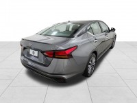 Used 2024 Nissan Altima 2.5 SV