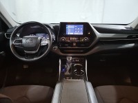 Used 2024 Toyota Highlander LE