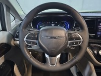 Used 2023 Chrysler Pacifica Plug-In Hybrid Limited