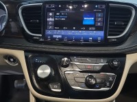 Used 2023 Chrysler Pacifica Plug-In Hybrid Limited