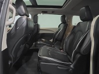 Used 2023 Chrysler Pacifica Plug-In Hybrid Limited