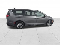 Used 2023 Chrysler Pacifica Plug-In Hybrid Limited