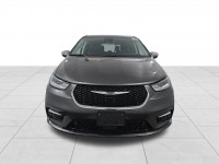 Used 2023 Chrysler Pacifica Plug-In Hybrid Limited